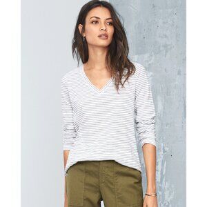NWT Eileen Fisher Organic Cotton Pinstripe Vneck Tee M